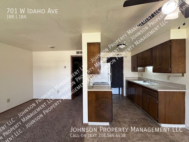 Photo - 701 W Idaho Ave