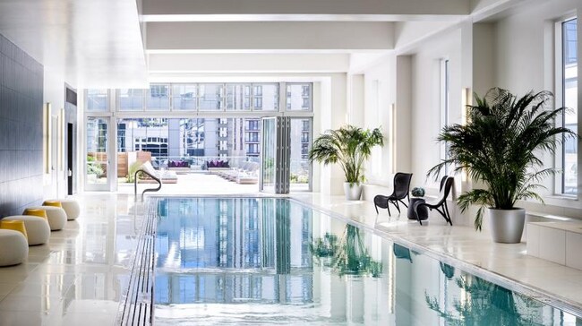 Photo - 224 N Clark St