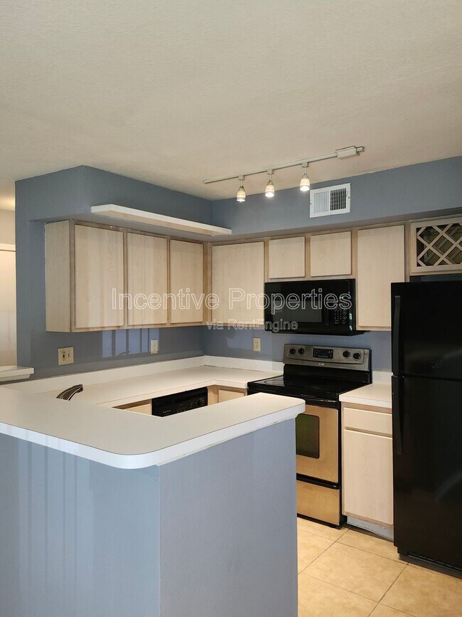 Photo - 7220 Westpointe Blvd Unidad 1416