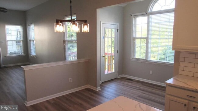 Photo - 1045 Fallbrook Ln