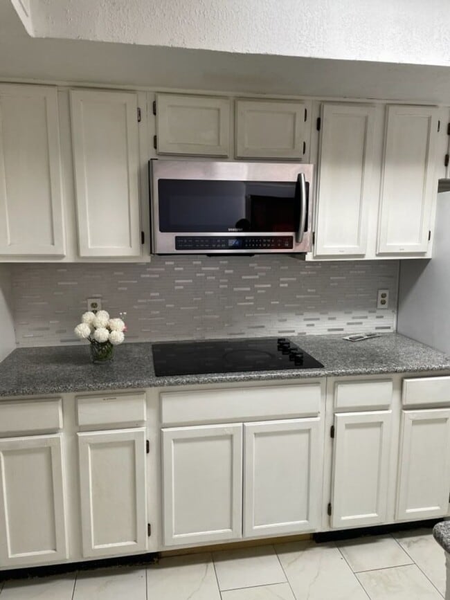 Photo - CM Realty LLC Unit 9831 Walnut Street P206