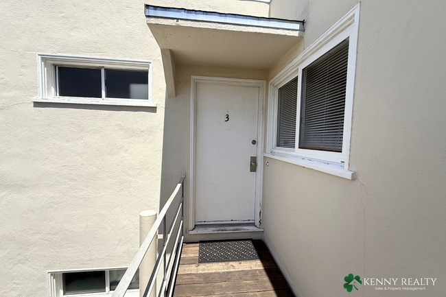 Building Photo - 75 Citrus Ave Unit 75 Citrus Ave - Lease Only - 107