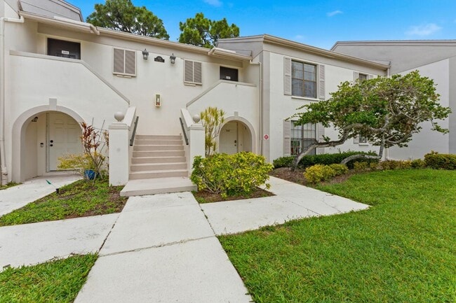 Photo - 2431 Heron Terrace