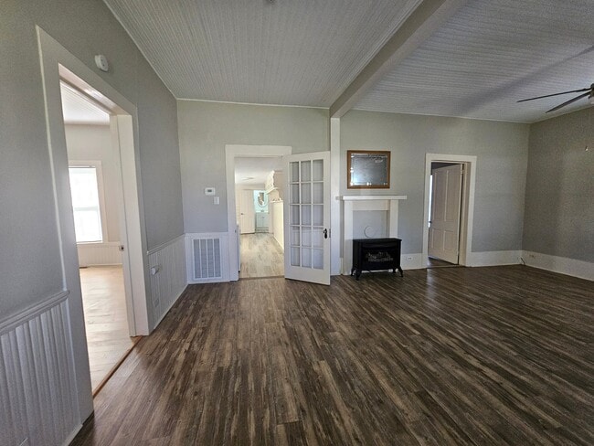 Photo - 4058 West Ave