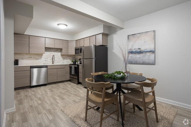 Interior Photo - College Hill Apartments