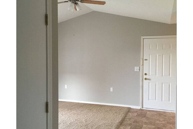 Photo - PINE GROVE APARTMENTS