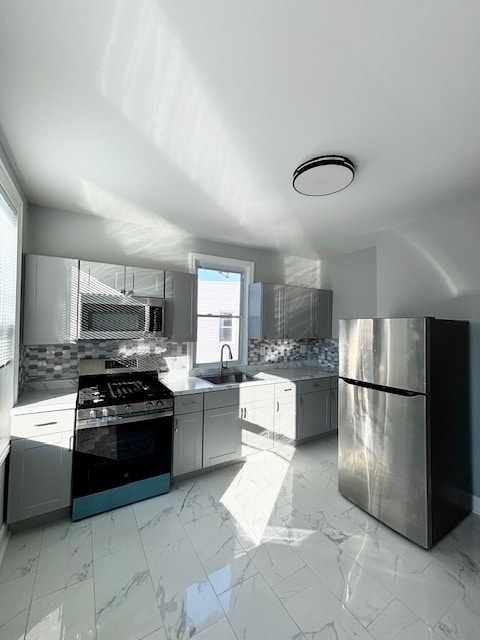 Building Photo - 233 21st St Unit 2