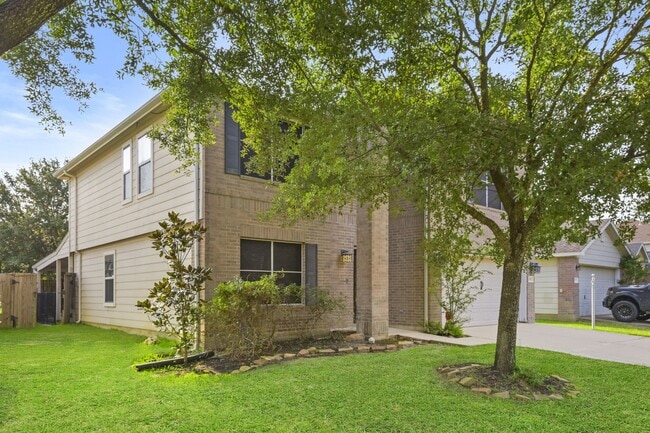 Photo - 15811 Vinemoss Ln