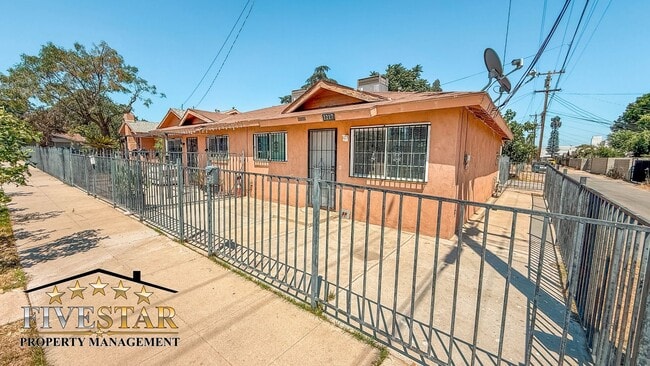 Building Photo - 1217 Tulare St Unit 1 Rental