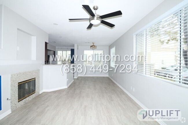 Building Photo - 3 Bed, 2.5 bath Condo w/ Central HVAC, Lau...