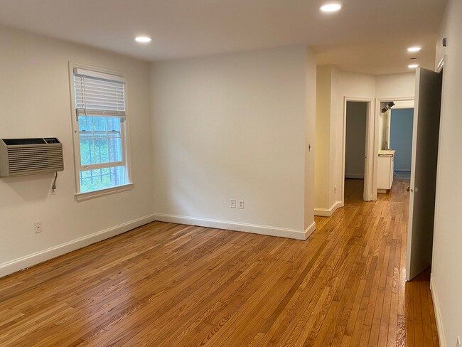 Photo - 2614 41st St NW