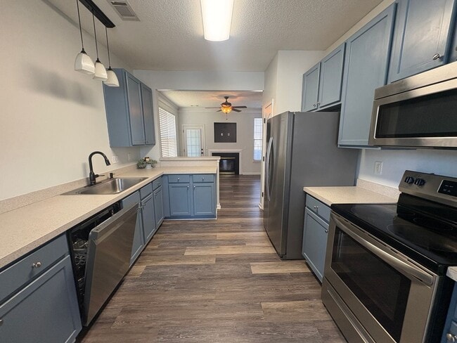 Photo - Modern & Spacious Townhome Beside Riverside High School!