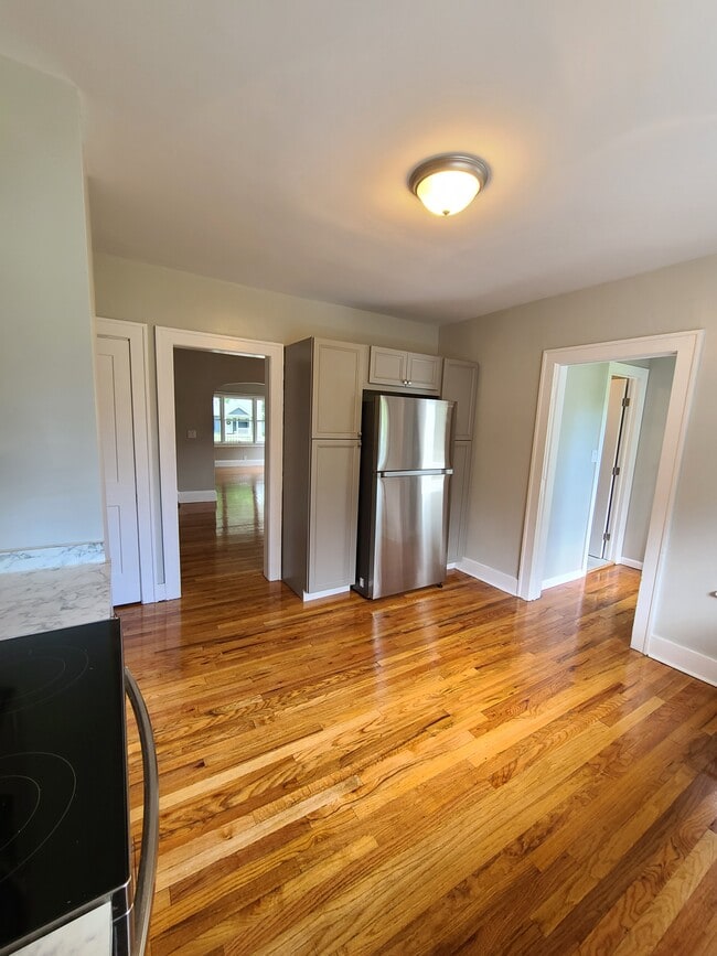 Photo - 1114 N Madison St