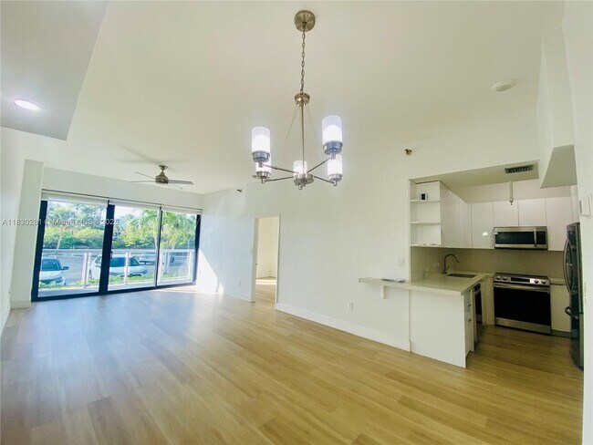 Building Photo - 20505 E Country Club Dr Unit 132 Rental