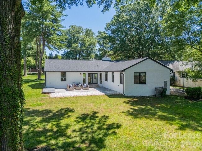 Photo - 2528 Providence Rd
