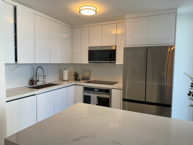 Brand new kitchen! - 6301 Collins Ave Unit 1608