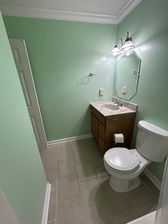 Photo - Charming 2 Bedroom Home in Southport with Screened Porch & Large Fenced Backyard