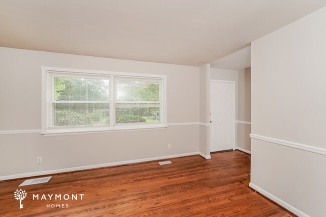 Photo - 7165 Rowan Rd