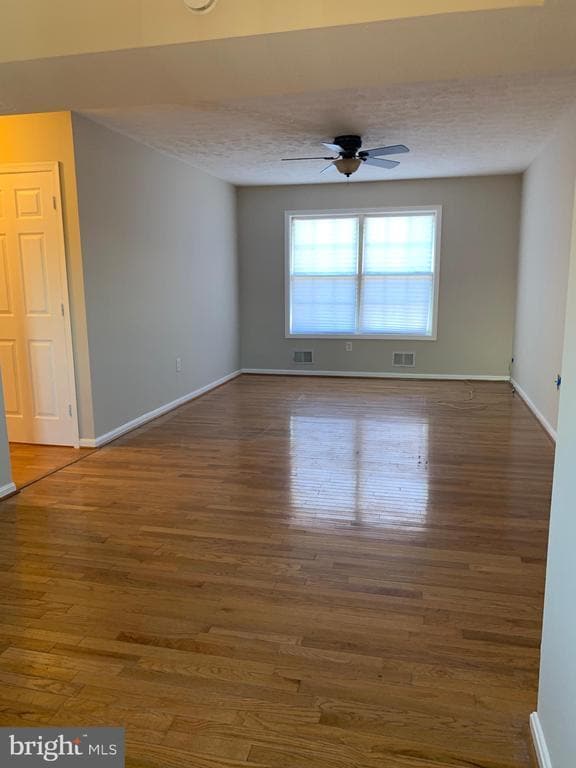 Photo - 12118 Birchview Dr