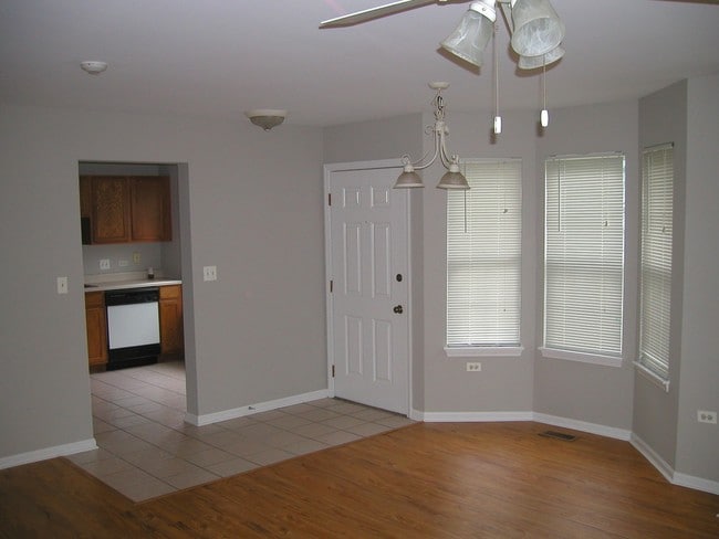 Building Photo - 2211 Waterleaf Ct Unit 104