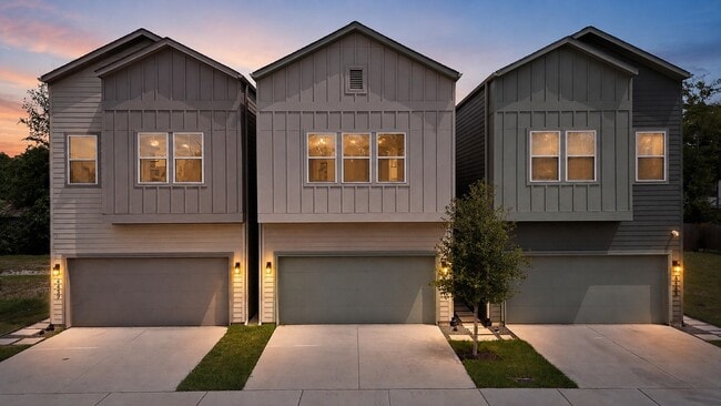 Photo - 4441 Gunter St