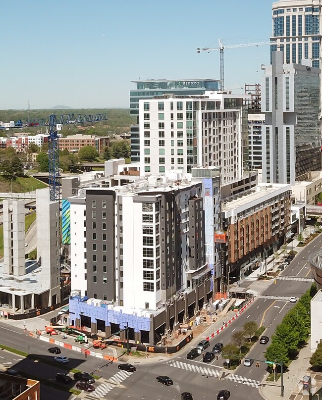 The Francis Apartments For Rent in Charlotte, NC