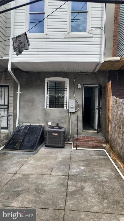 Photo - 805 N Kenwood Ave