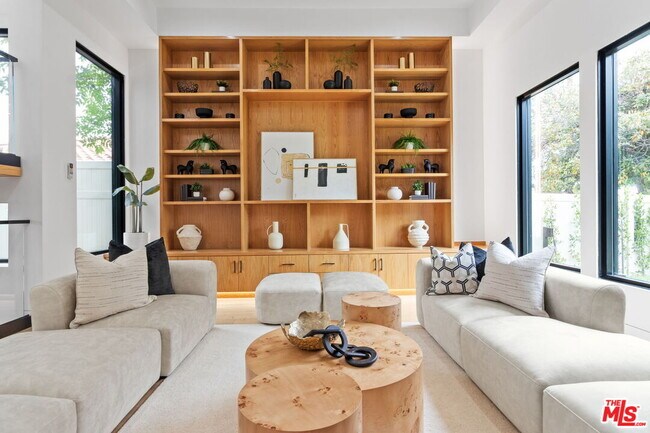 Photo - 4535 Haskell Ave