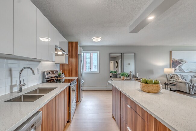 Photo - Centennial House