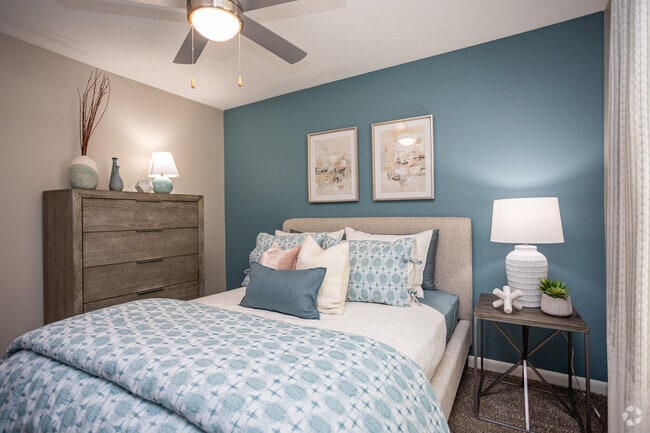 2BR, 2BA - 1,078SF - Second Bedroom