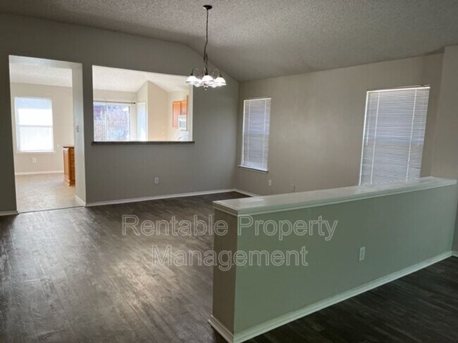 Photo - 6709 Red Rock Trl Townhome