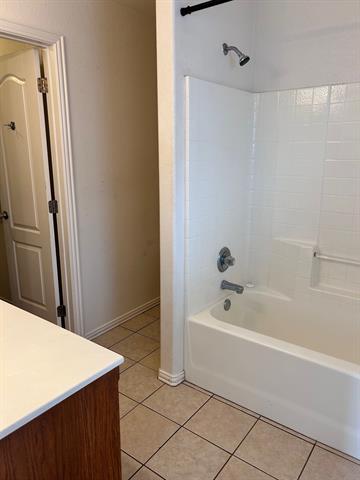 Photo - 722 Rambling Ct