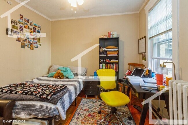 Photo - Get a $500 rebate upon closing! Renovated...