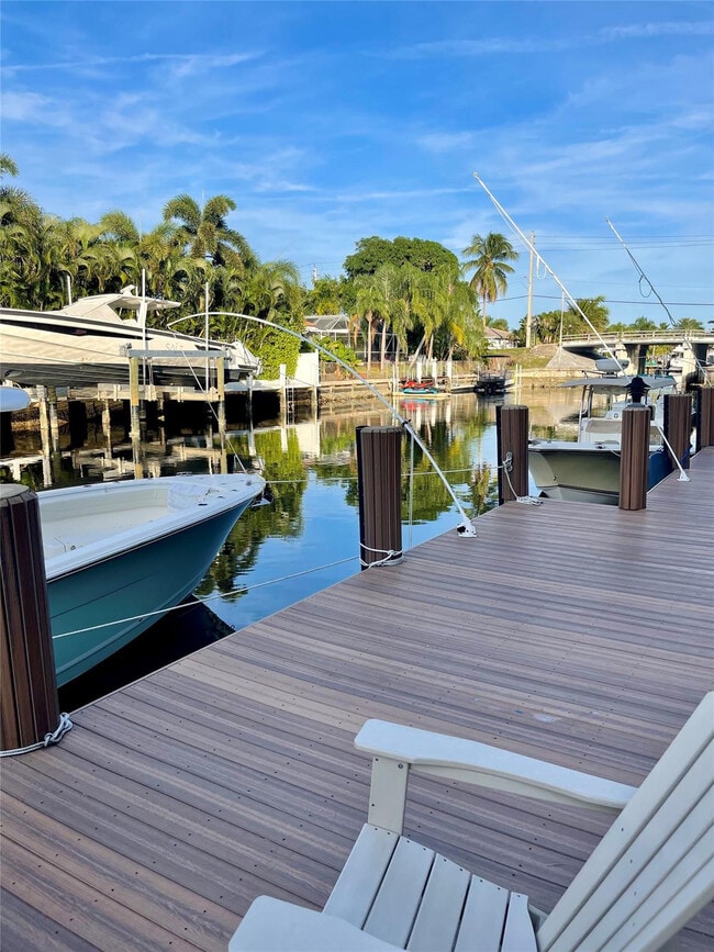 Building Photo - 2901 NE 51st St Unit 10