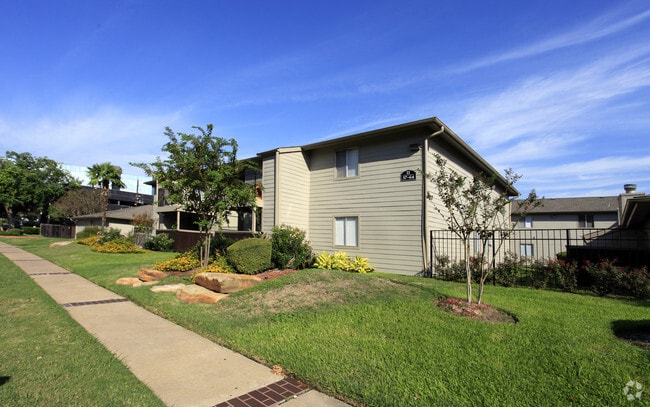 Sunset Shadows Apartments For Rent In Houston Tx Forrent Sunset Shadows Apartments