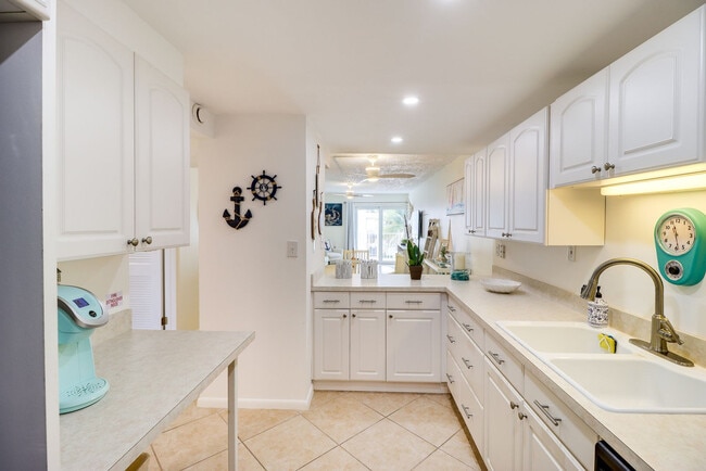 Photo - 201 E Ocean Dr Unit SI FL3-ID1545795P
