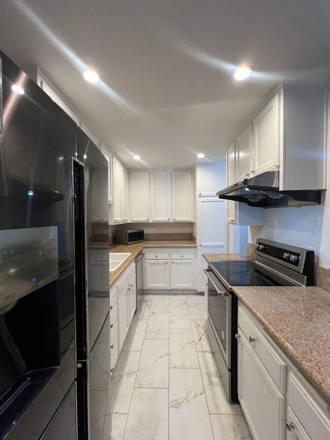 Photo - 2 Bed 2 Bath - Split Unit Unit A214