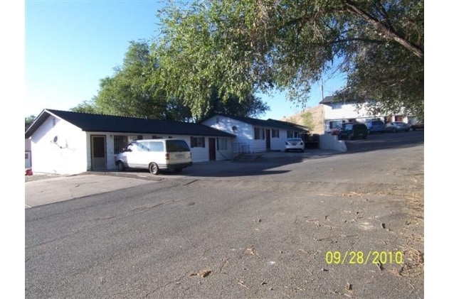 Ridgeline Apartments