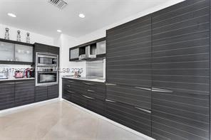 Building Photo - 200 Biscayne Boulevard Way Rental