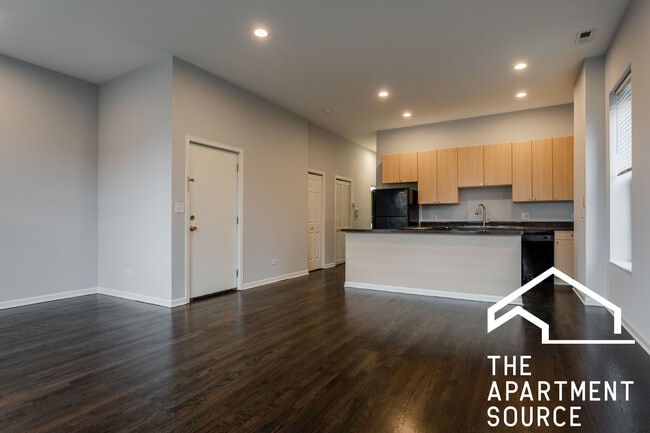 Photo - 2835 W Medill Ave Unidad 1