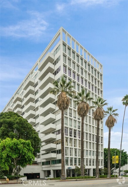 Building Photo - 7135 Hollywood Blvd Unit 407 Rental