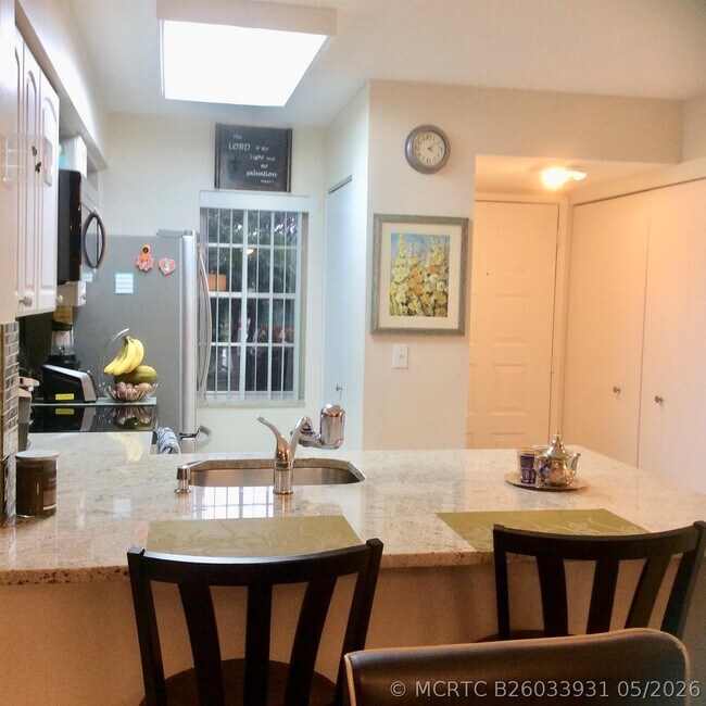 Photo - 2220 N Cypress Bend Dr Unit 104