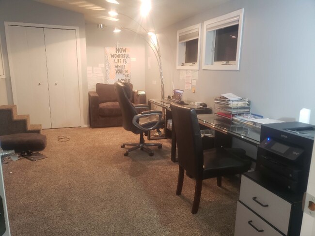 Photo - 5 Round Lake Trail