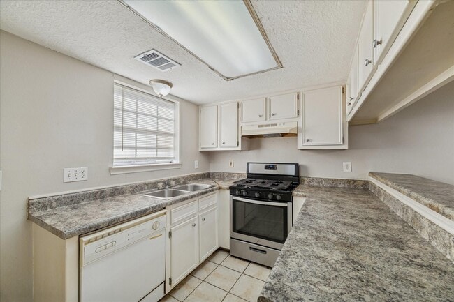 Photo - 2007 Country Village Blvd