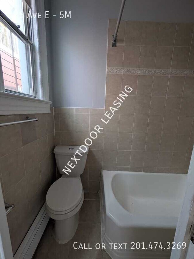 Photo - 185 Ave E Unit 5M