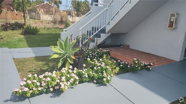 Building Photo - 6225 SW 131st Ct Unit 103 Rental