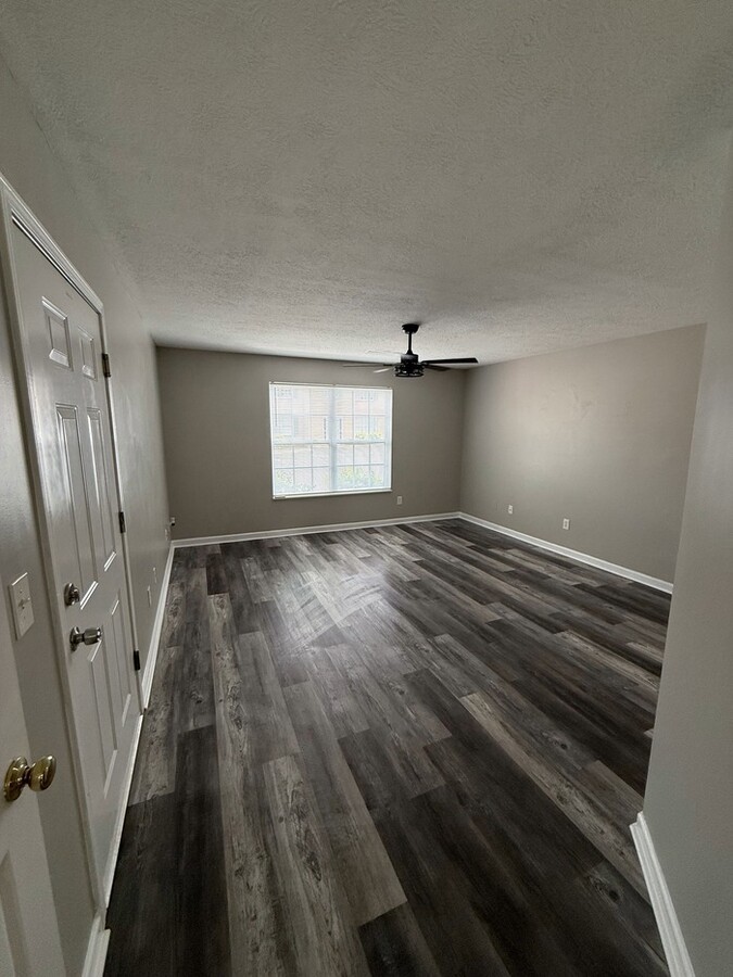 Very Nice Condo in North Knoxville - Very Nice Condo in North Knoxville
