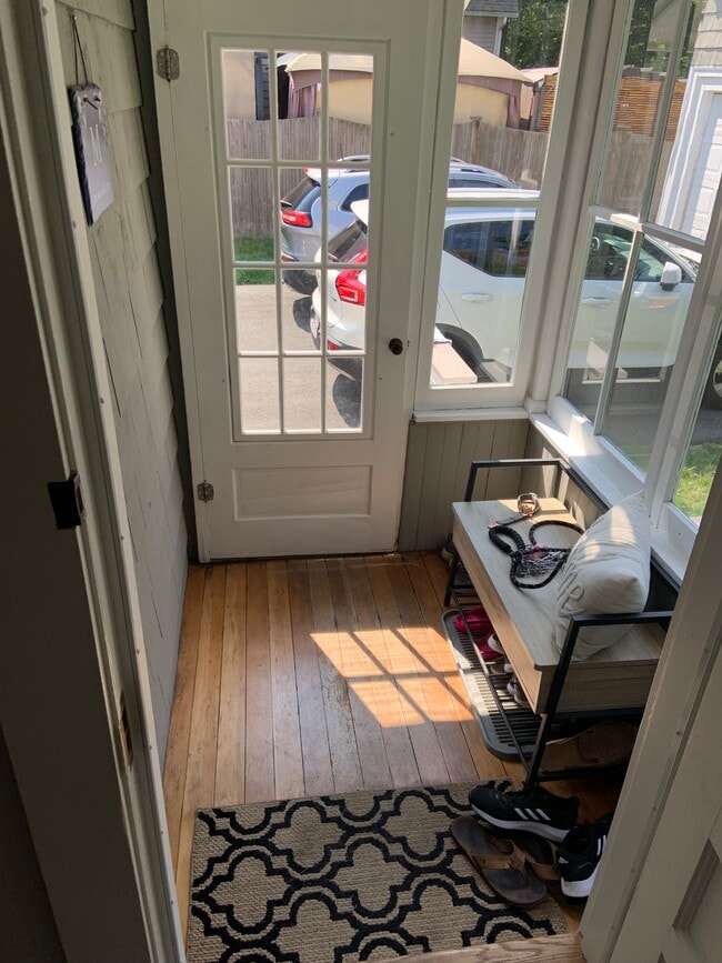 Building Photo - 244 Wales St Unit 1