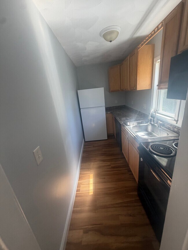 26 Windsor St Unit 2