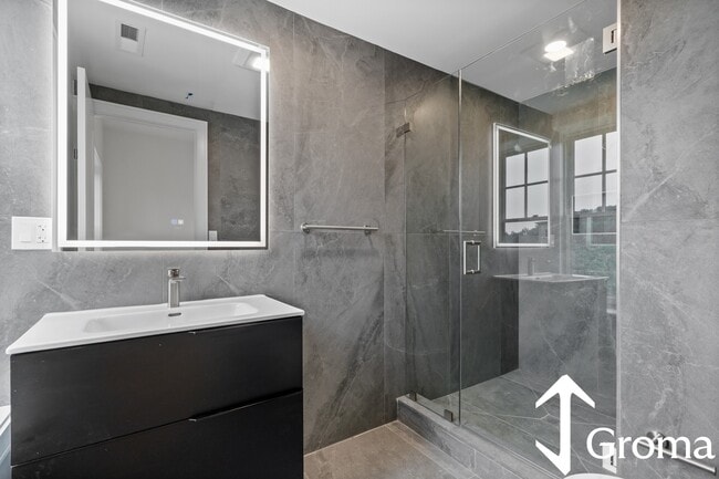 Photo - 1580 Beacon St Unit 100